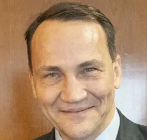 Lire la suite à propos de l’article La Pologne se dit prête à envoyer des troupes aux sols en Ukraine et révèle que des soldats de l’OTAN sont déjà présents sur le terrain