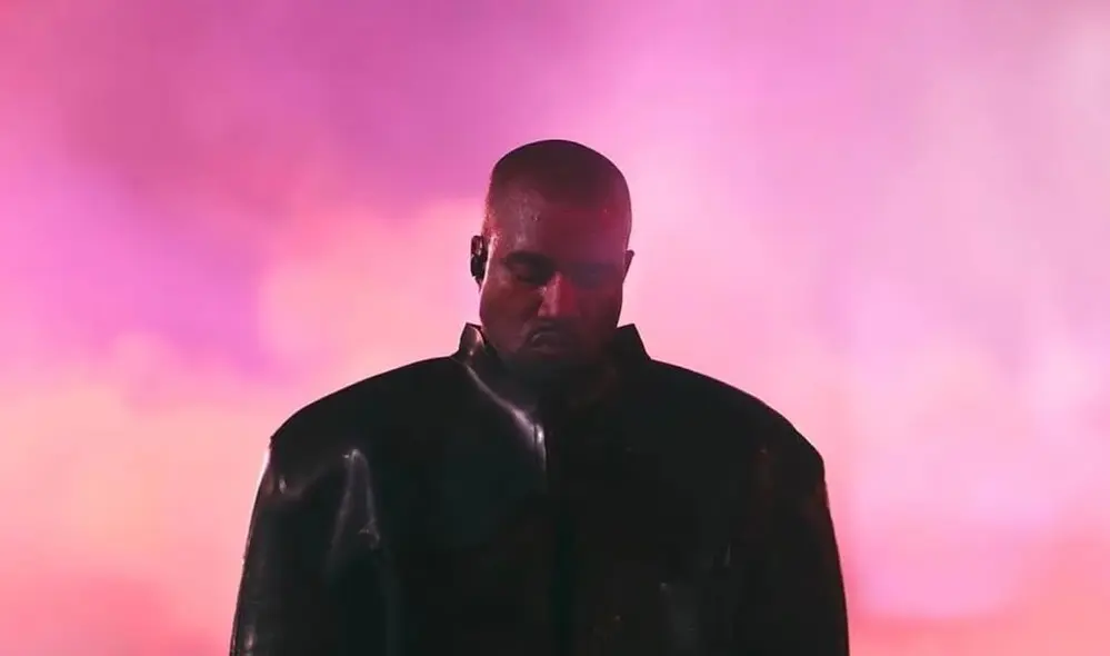 You are currently viewing États-Unis : Kanye West implore Trump et Musk de se réconcilier après leur clash