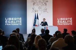 Lire la suite à propos de l’article Conférence de presse de Macron : Polémique autour des questions