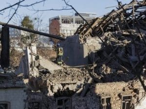 Lire la suite à propos de l’article Conflit diplomatique : La Russie affirme avoir tué soixante mercenaires français à Kharkiv