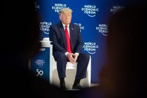 Lire la suite à propos de l’article Donald Trump : réel trublion ou idiot utile du FEM ?