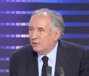 Lire la suite à propos de l’article François Bayrou refuse le ministère des Armées et se projette en 2027