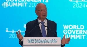 Lire la suite à propos de l’article Klaus Schwab prédit une « nouvelle ère de la civilisation humaine » fondée sur la technologie lors du sommet mondial des gouvernements