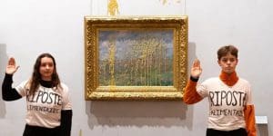 Lire la suite à propos de l’article Le collectif Riposte Alimentaire asperge de soupe une toile de Monet à Lyon
