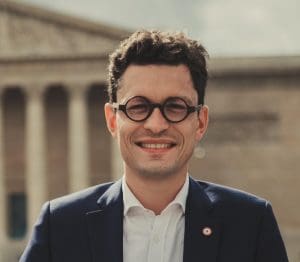 Lire la suite à propos de l’article Loire : Le député LR Antoine Vermorel-Marques entre scène nationale et enracinement local