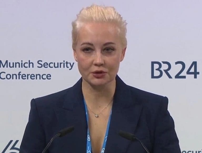 Lire la suite à propos de l’article Yulia Navalny demande que Poutine soit traduit en justice à la Conférence de Munich