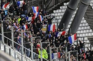 Lire la suite à propos de l’article Condamnation de supporters Lyonnais pour racisme et discrimination au Stade Vélodrome