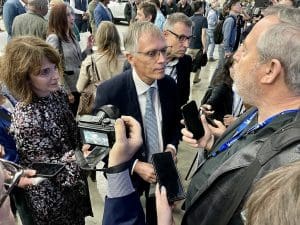 Lire la suite à propos de l’article Le Freedom of Mobility Forum initié par Stellantis réunit des personnalités liées au FEM pour discuter de l&rsquo;avenir de la mobilité