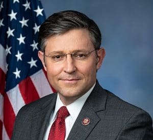 Lire la suite à propos de l’article Etats-unis : Marjorie Taylor Greene accuse Mike Johnson d&rsquo;être victime de chantage après qu&rsquo;il ait changé ses positions sur des sujets clés