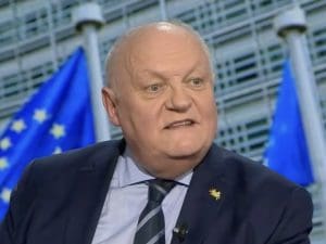 Lire la suite à propos de l’article Europe : François Asselineau craint que l&rsquo;Union européenne ne devienne un « Etat unique »