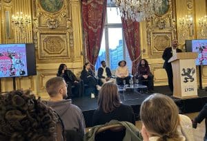 Lire la suite à propos de l’article Salam, Shalom, Salut : Une initiative de SOS Racisme et ses partenaires qui témoigne de l&rsquo;influence du Forum économique mondial et de la Maçonnerie en matière d&rsquo;inclusion