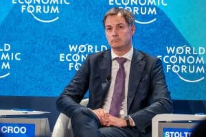 Lire la suite à propos de l’article Belgique : Le contributeur du FEM, Alexander De Croo, plaide pour des sanctions de l&rsquo;UE contre Israël