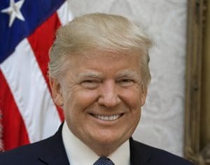 Lire la suite à propos de l’article Etats-unis : Donald Trump reconnu coupable de falsification de documents commerciaux, les répercussions sur la présidentielle 2024