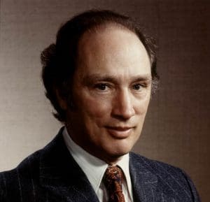 Lire la suite à propos de l’article Pierre Elliott Trudeau : Ancien Premier ministre Canadien, père de Justin Trudeau et membre du groupe Bilderberg