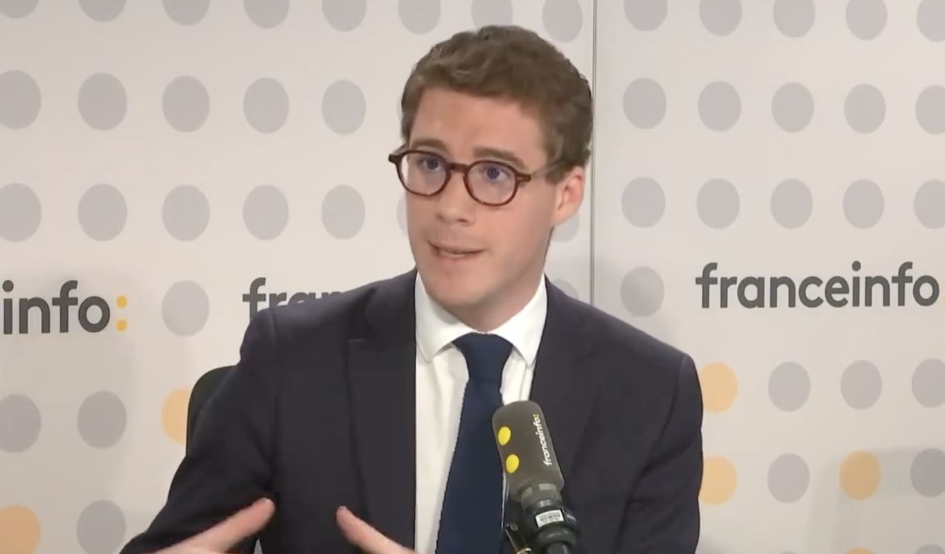 You are currently viewing Réforme de l&rsquo;Audiovisuel public : Le Fast Cheking de franceinfo étendu dans le monde entier ?