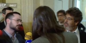 Lire la suite à propos de l’article Vive altercation à l&rsquo;Assemblée nationale entre Meyer Habib et David Guiraud après l&rsquo;incident du drapeau palestinien