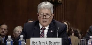 Lire la suite à propos de l’article Etats-unis : Un juge bloque les protections de Biden pour les étudiants LGBT dans quatre états