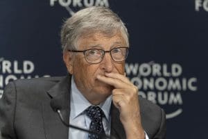 Lire la suite à propos de l’article Le vaccin contre le H5N1 financé par la Fondation Gates : nouveau cas de partenariat public-privé