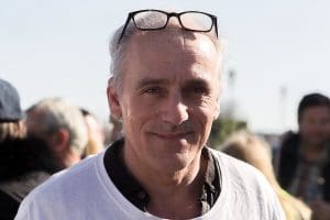 Lire la suite à propos de l’article Législatives 2024 : La candidature de Philippe Poutou dans l’Aude suscite la controverse 
