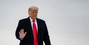 Lire la suite à propos de l’article Quand Donald Trump menaçait de déclassifier des dossiers confidentiels