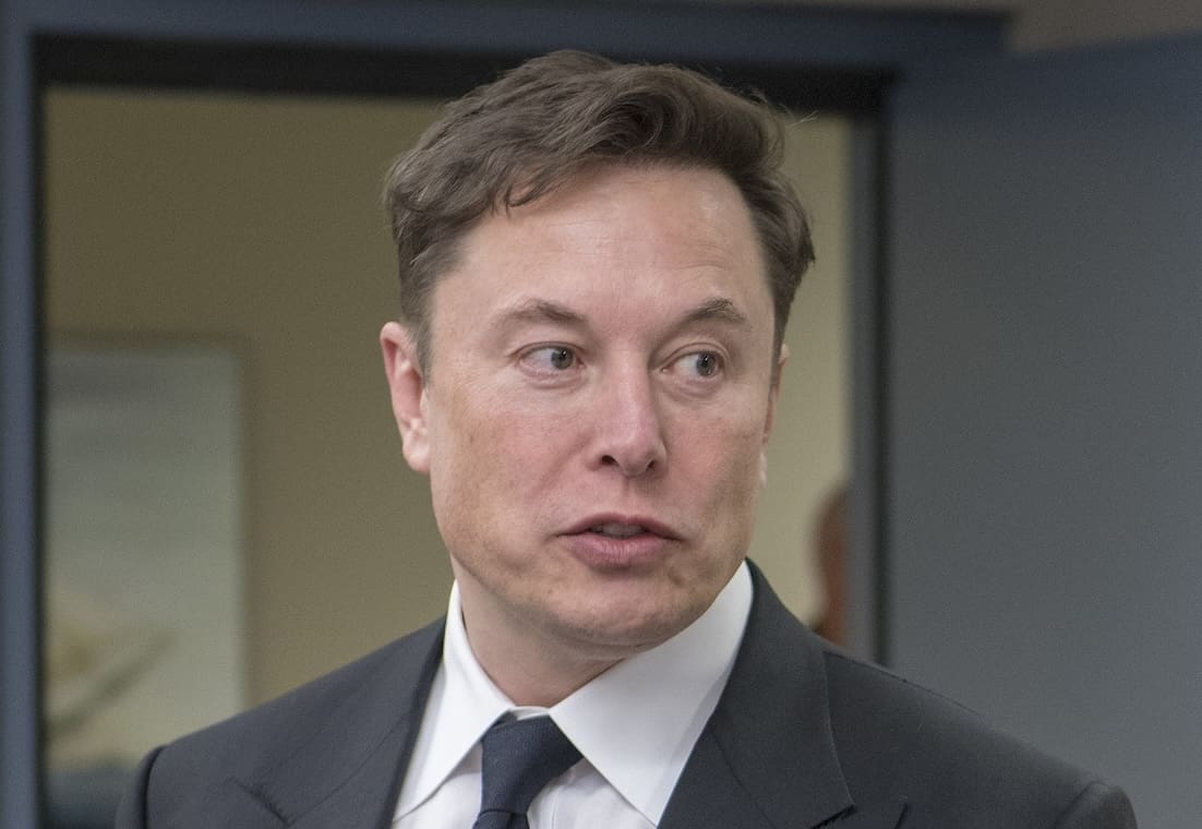 You are currently viewing Elon Musk accuse de nouveau l’UE de lui avoir proposé un « accord secret illégal » pour censurer 𝕏