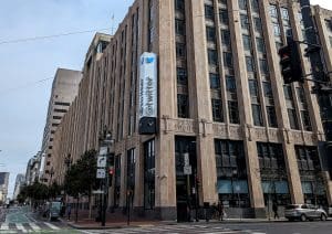 Lire la suite à propos de l’article Elon Musk déplace les sièges de X et de SpaceX au Texas en protestation contre une Loi Californienne pro transgenres