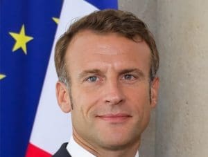 Lire la suite à propos de l’article Emmanuel Macron appelle à bâtir une « majorité solide » dans une lettre aux Français