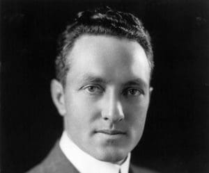 Lire la suite à propos de l’article L’Antarctique et ses mystères : L&rsquo;amiral Richard Byrd et l&rsquo;opération Highjump sources de nombreuses théories