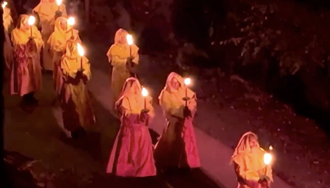 You are currently viewing La société secrète élitiste du Bohemian Grove : Entre vénération de la chouette et rituels obscurs