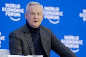 Lire la suite à propos de l’article Le contributeur du FEM, Bruno Le Maire, alerte sur le risque d&rsquo;un « naufrage économique et financier » pour la France