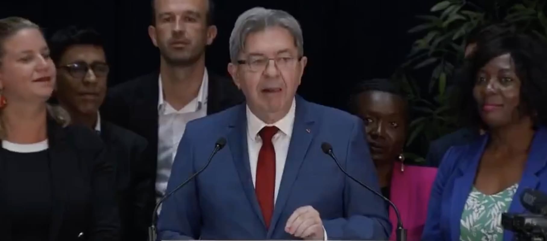 You are currently viewing Législatives 2024 : Jean-Luc Mélenchon déclare que le Nouveau Front Populaire doit « gouverner »