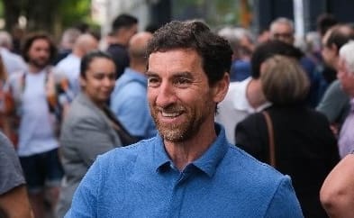 Lire la suite à propos de l’article Législatives 2024 : L&rsquo;Insoumis Abdelkader Lahmar élu député de la 7e circonscription du Rhône