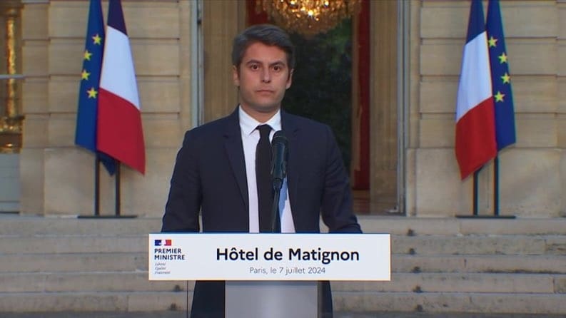 You are currently viewing Législatives 2024 : Le Young global Leader du Forum économique mondial, Gabriel Attal, annonce sa démission