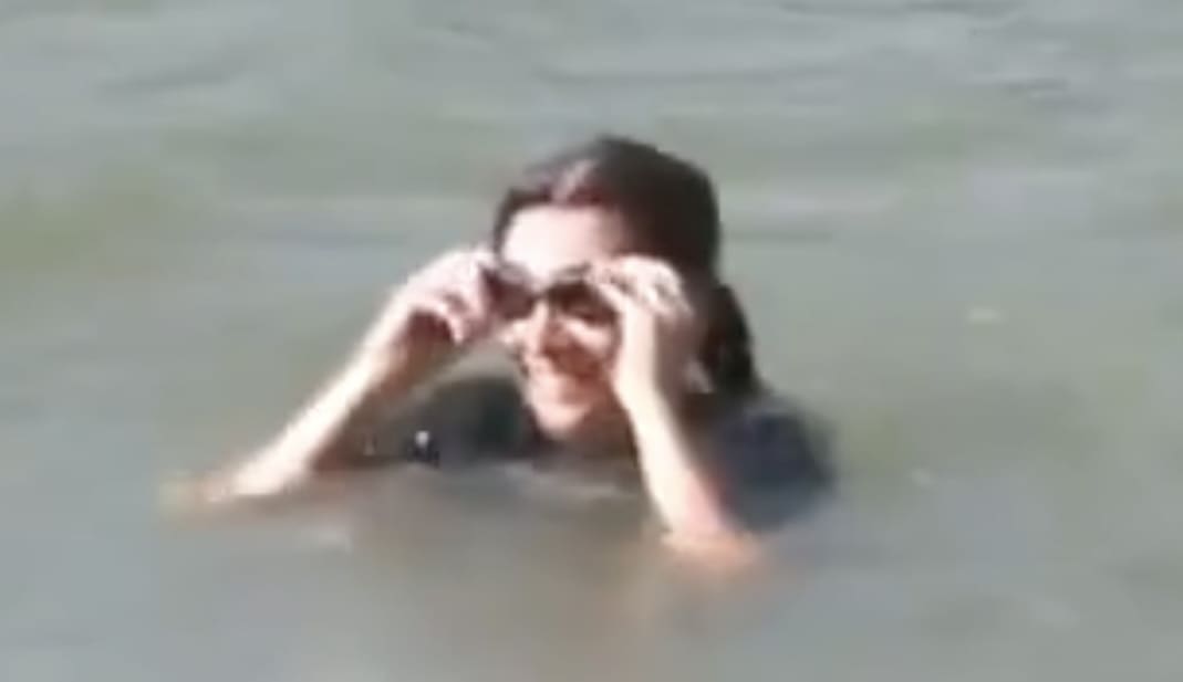 You are currently viewing Paris : Anne Hidalgo plonge à son tour dans la Seine