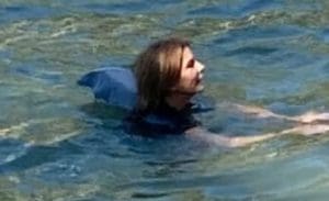 Lire la suite à propos de l’article Paris : Une référence au film « Sous la Seine » diffusé sur Netflix lors de la baignade d&rsquo;Anne Hidalgo