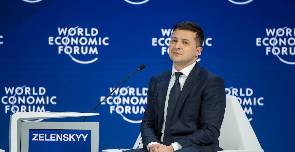 You are currently viewing Zelensky remercie la France pour son « inébranlable assistance »