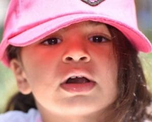 Lire la suite à propos de l’article Fillette percutée par un motard à Vallauris : Le père annonce qu&rsquo;il « n&rsquo;y a plus d&rsquo;espoir »