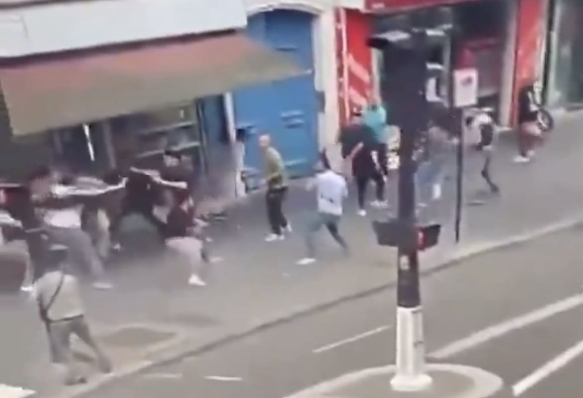 You are currently viewing Paris : Quatre blessés lors d’une rixe entre afghans dans le 18e arrondissement
