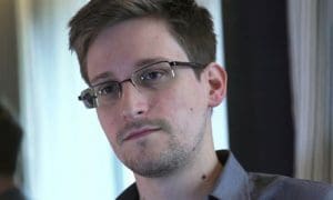 Lire la suite à propos de l’article Edward Snowden compare Ryan Routh à Lee Harvey Oswald