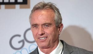 Lire la suite à propos de l’article Etats-Unis : Robert F. Kennedy Jr. estime que son oncle a été tué par le complexe militaro-industriel