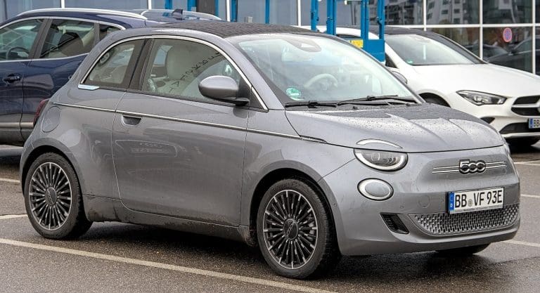 Lire la suite à propos de l’article La Fiat 500 en panne d&rsquo;électrification : Une transition difficile
