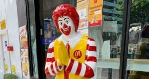 Lire la suite à propos de l’article Pourquoi Ronald McDonald a disparu des campagnes publicitaires de McDo ?