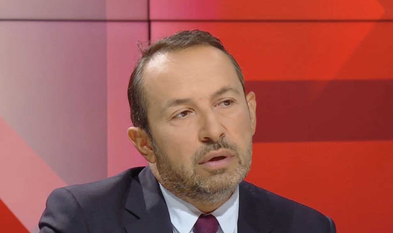You are currently viewing Sébastien Chenu : « Le RN n’est pas là pour être le DRH d’Emmanuel Macron »