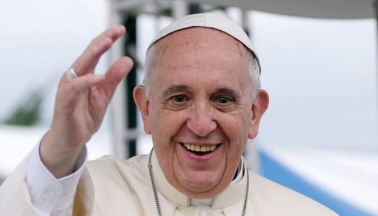 Lire la suite à propos de l’article Tournée du Pape François dans l’Asie-Pacifique : Fin de la première étape en Indonésie
