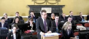 Lire la suite à propos de l’article Enquête publique au Royaume-Uni sur la mort d&rsquo;une femme exposée à l&rsquo;agent neurotoxique Novitchok