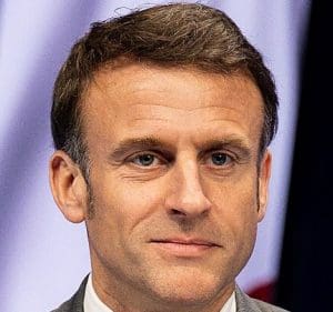 Lire la suite à propos de l’article La commission des lois rejette la procédure de destitution d&rsquo;Emmanuel Macron portée par LFI