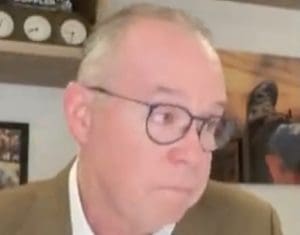 Lire la suite à propos de l’article Ouragan Milton : Le météorologiste John Morales ému face à la tempête qui menace la Floride