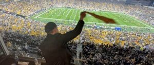 Lire la suite à propos de l’article USA : Elon Musk à Pittsburgh pour supporter les Steelers