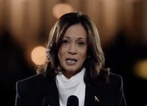 Lire la suite à propos de l’article USA : Kamala Harris attaque frontalement Donald Trump à Washington théâtre de l&rsquo;attaque du Capitole