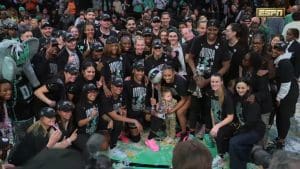 Lire la suite à propos de l’article USA : Le New York Liberty remporte son premier titre WNBA après une victoire historique face aux Minnesota Lynx